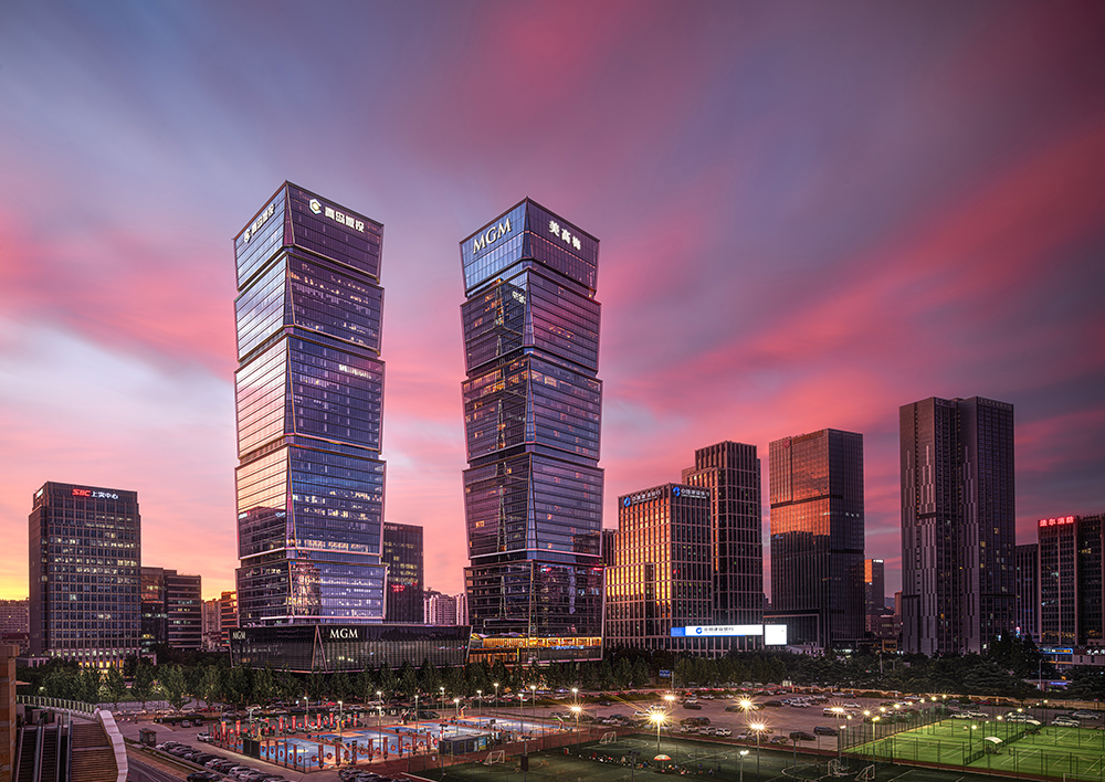 山海为邻，云上筑府：青岛美高梅华府酒店启幕当代生活新境