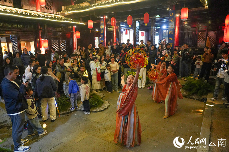 云南陆良：正月十六闹元宵 欢庆新春显传统文化魅力