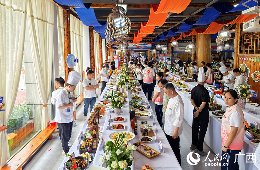 螺蛳新食代：柳州螺蛳创新菜大赛展现美食多样性