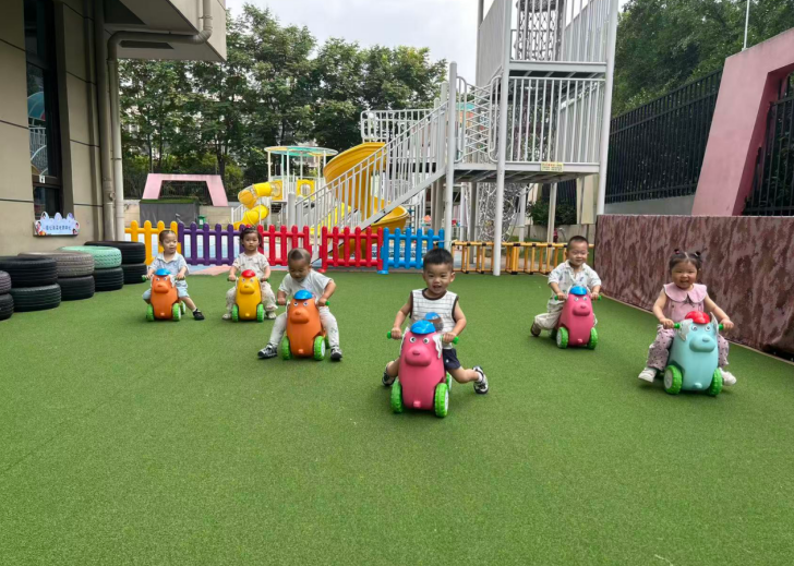 孩子在托育中心玩耍。蜀山区委宣传部供图
