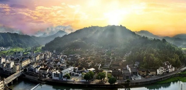 东山村
