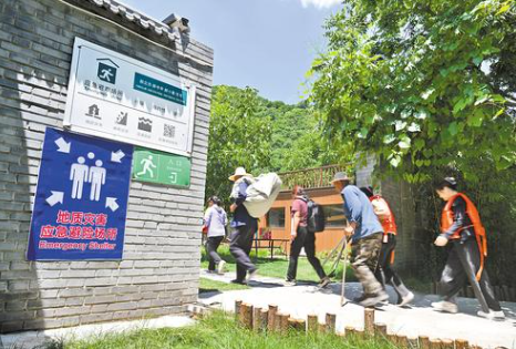 近日，临城县赵庄乡梁家庄村组织村民进行应急避险转移演练，提升山洪、地质灾害应急处置和群众避险转移能力，守护人民群众生命财产安全。图片来源于网络